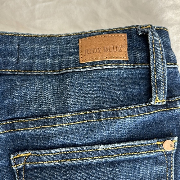 Judy Blue Medium Waist Skinny Jeans - Picture 7 of 10